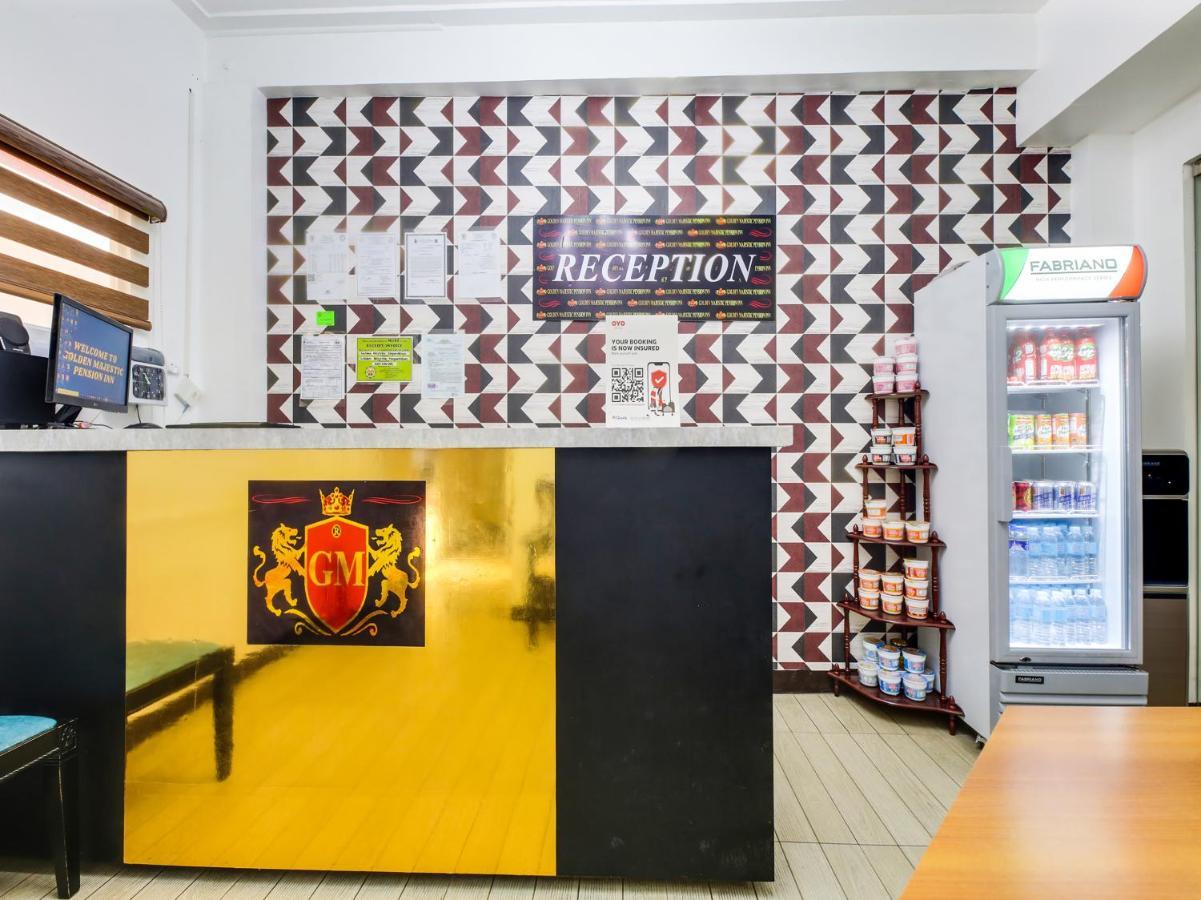 Oyo 895 Golden Majestic Pension Inn 马尼拉 外观 照片